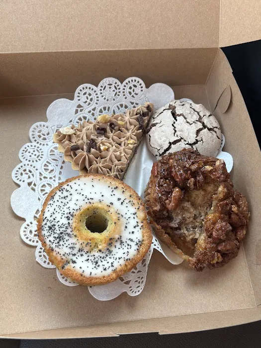 Sucrose Bakery Picture 3