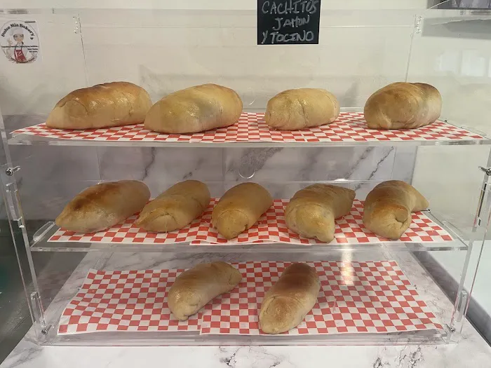 Dulce Mia Bakery Picture 9