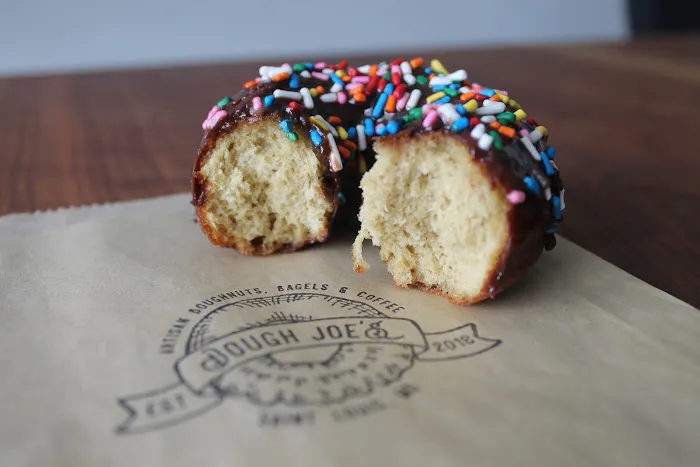 Dough Joe's Artisan Doughnuts, Bagels & Coffee Picture 9