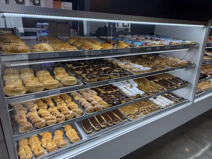 Master Donuts of St. Peters Picture 7