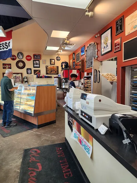 Old Town Donut Shop Picture 1