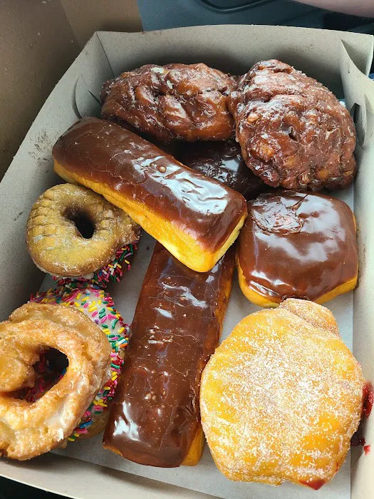 Old Town Donut Shop Picture 7