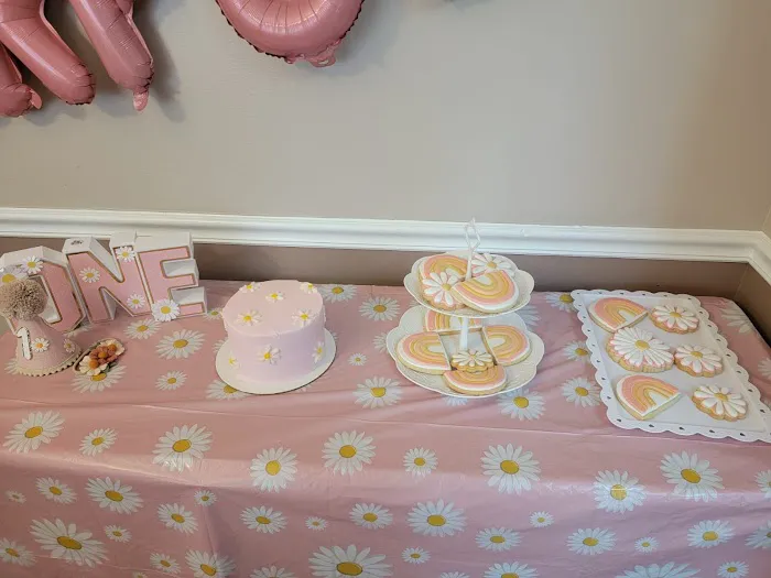Sweet Spot Cake Shoppe Picture 7