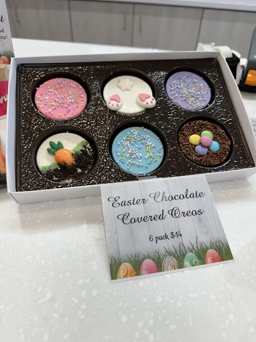 Smallcakes O’Fallon: Cupcakery, Creamery & More Picture 5