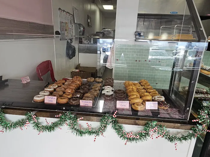 K&J Donuts Picture 3