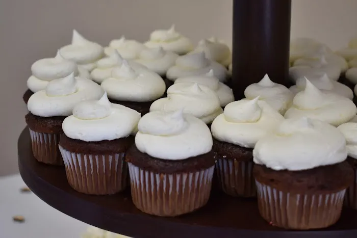 Honeydip Bake Shop Picture 5