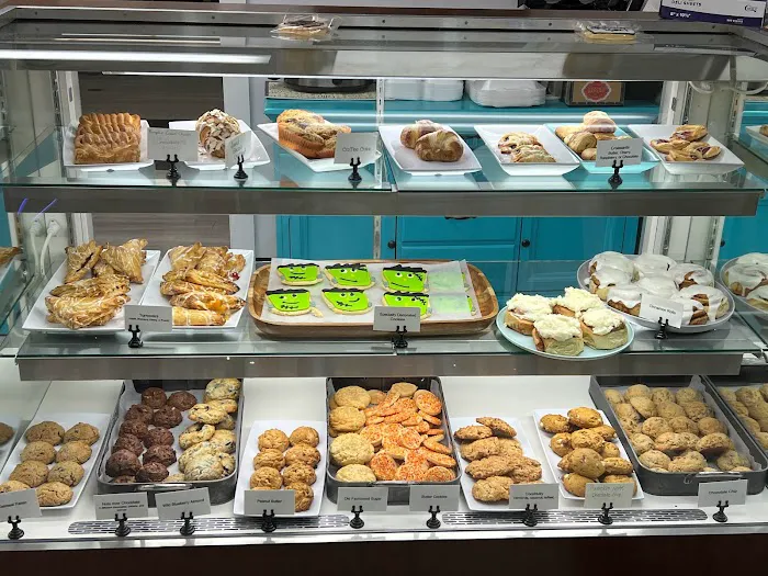 A Little Taste of Heaven Bakery Picture 9