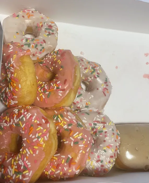 Yummy Donut Palace (boba tea, smoothie, coffee) Picture 6