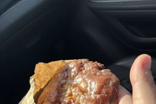 Yummy Donut Palace (boba tea, smoothie, coffee)
