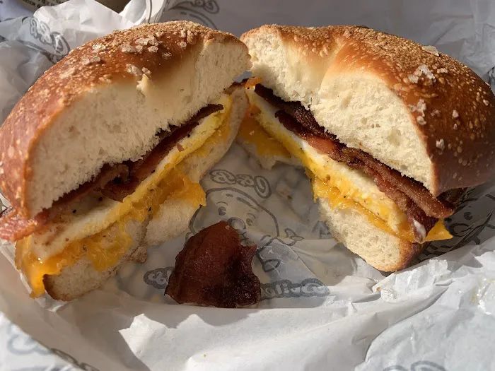 C and B Boiled Bagels Picture 9