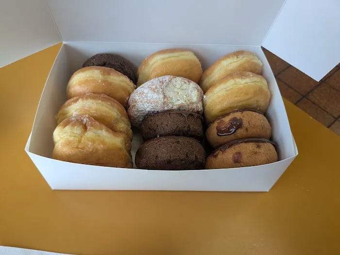 Mister Donut Picture 3