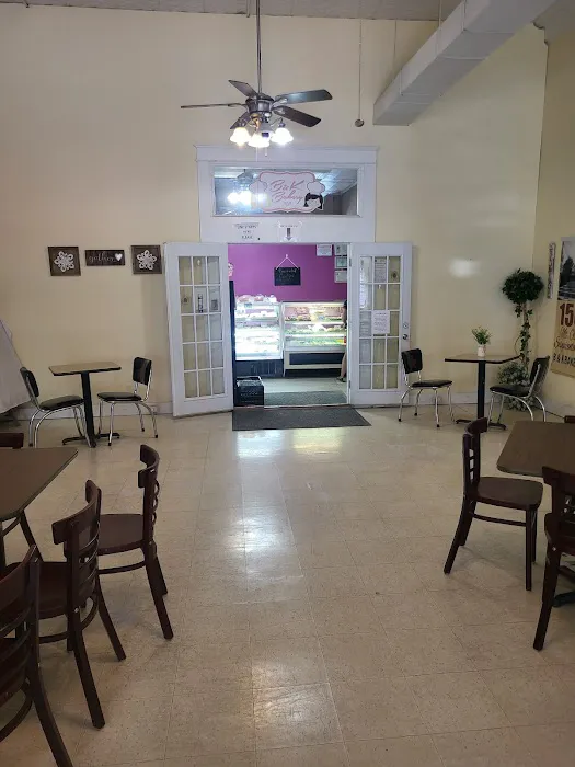 B & K Bakery Picture 10