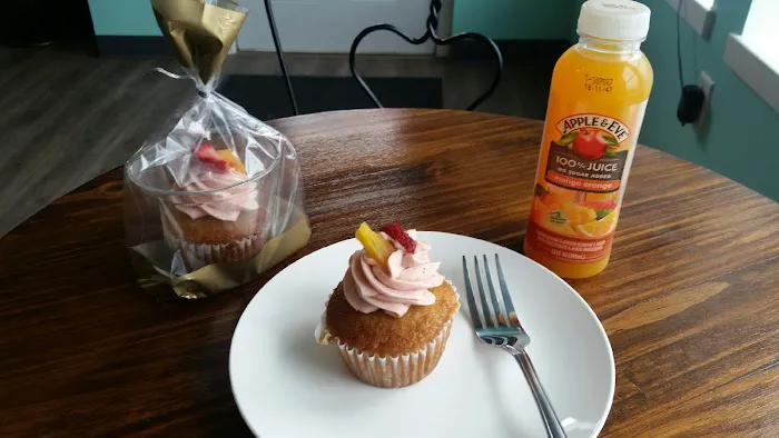 Cake It On Corner Bakery Picture 7