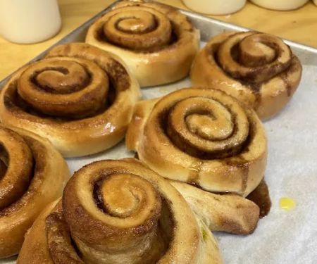 Trishs Bakery & Grill
