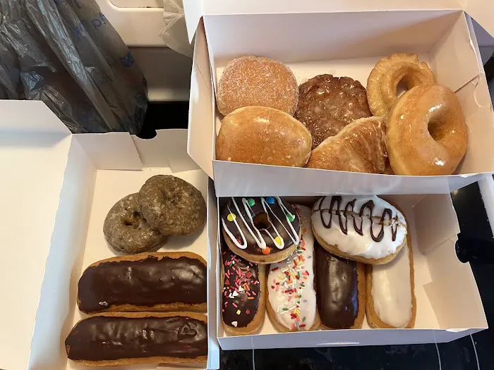 The Donut Hole Picture 6