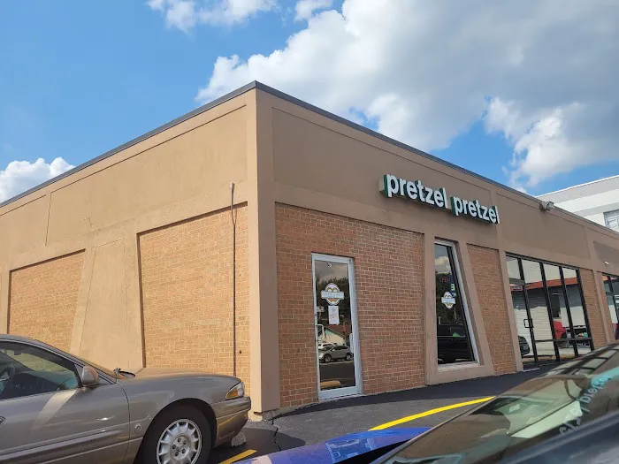 Philly Pretzel Factory Picture 2