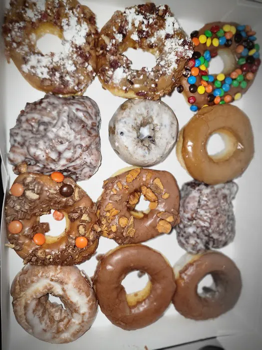 THE DONUT SHOP-GULFPORT Picture 1