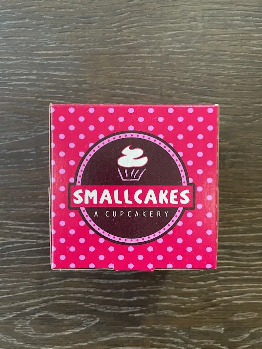 Smallcakes Cupcakery and Creamery Picture 10
