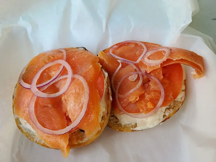 Lil' Market Deli & Bagelry Picture 5