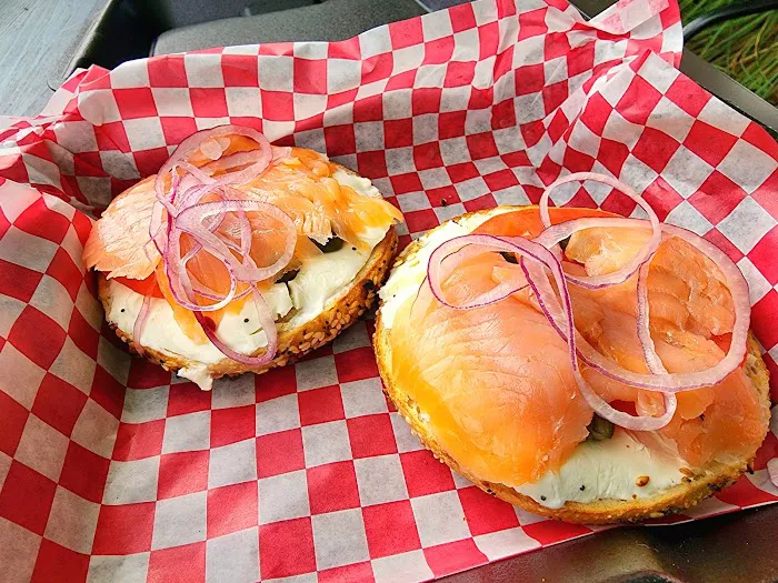 Lil' Market Deli & Bagelry Picture 3
