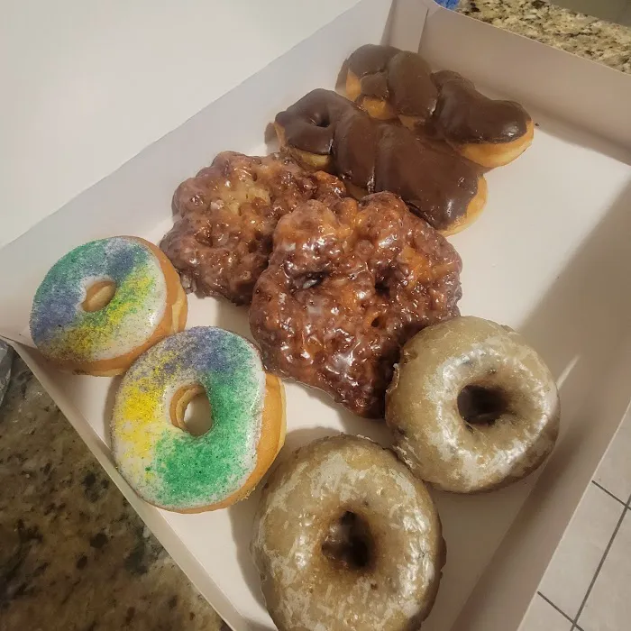 Ocean Springs Donuts Picture 3