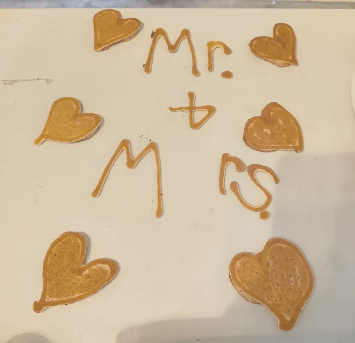 Chris Cakes Picture 4