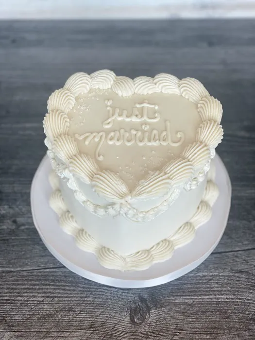 Elizabeth’s Sweet Treat’s Picture 1
