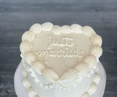 Elizabethu2019s Sweet Treatu2019s