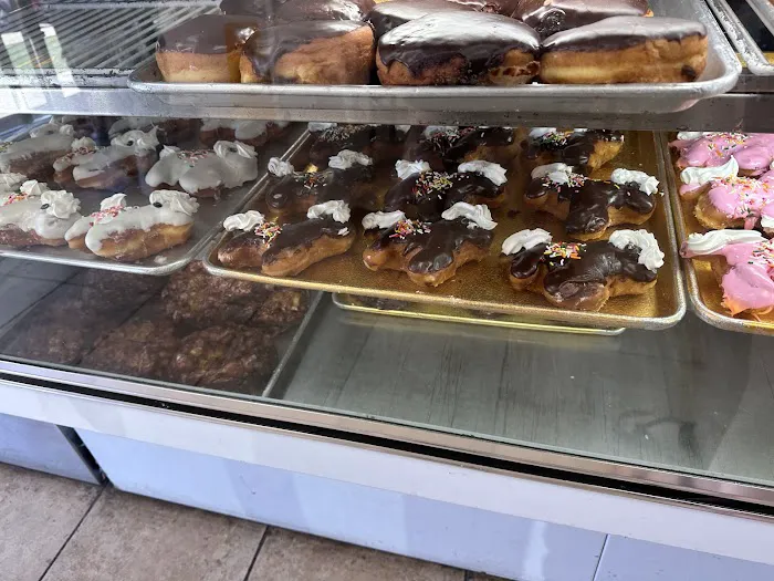 Horseshoe Donuts Picture 4