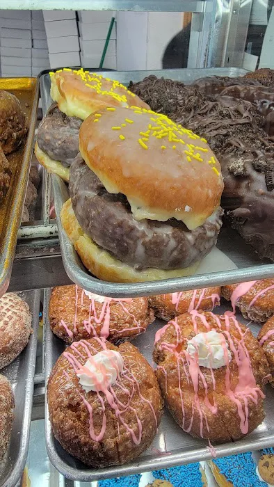 Horseshoe Donuts Picture 9