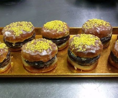 Horseshoe Donuts