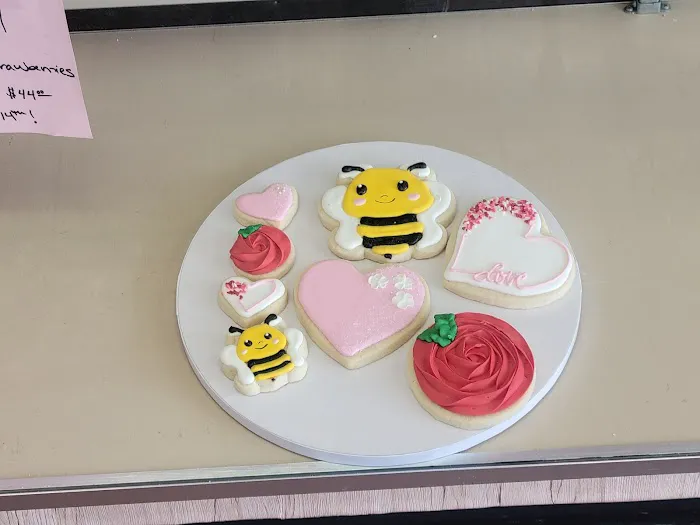 Smallcakes Chesterfield: A Cupcakery and Creamery St. Louis Picture 5