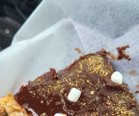 Sweet Cheeks Bakery
