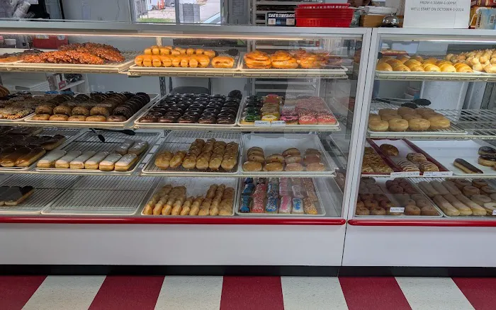 Donut Palace, LLC Picture 2