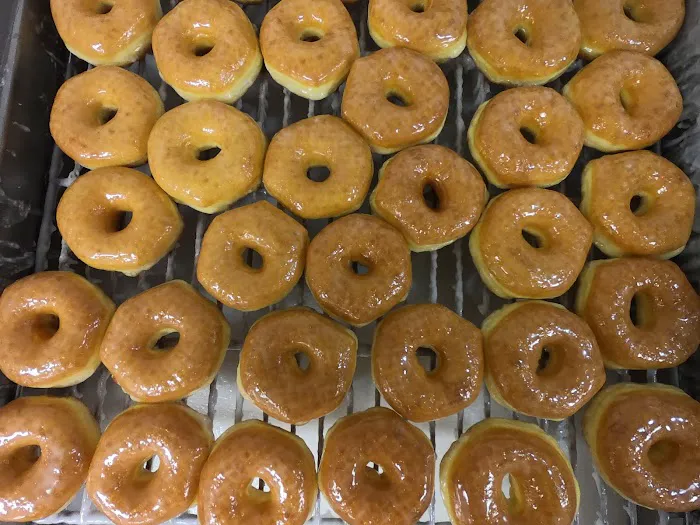 Donut Palace, LLC Picture 9