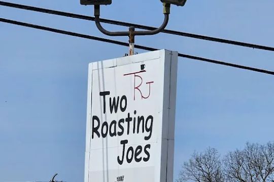 Livy Cakes & Two Roasting Joes