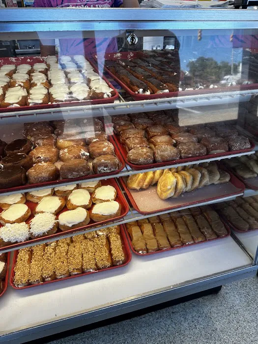 Crispie Creme Donut Shop Picture 6