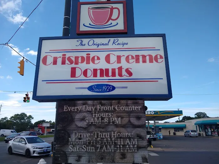 Crispie Creme Donut Shop Picture 5