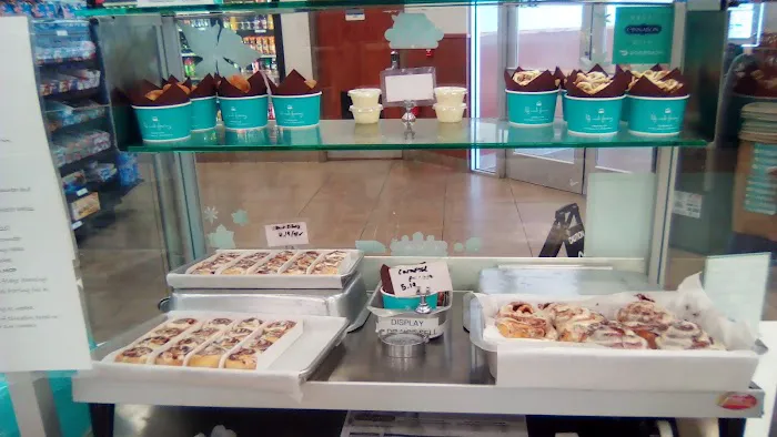 Cinnabon Picture 7