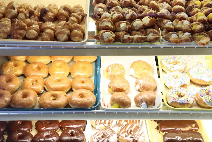 Cakes, Pastries & More Picture 2