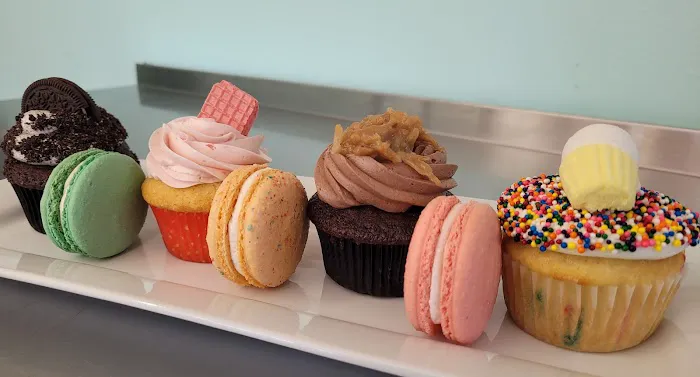 Piggypies Bakeshop Picture 5