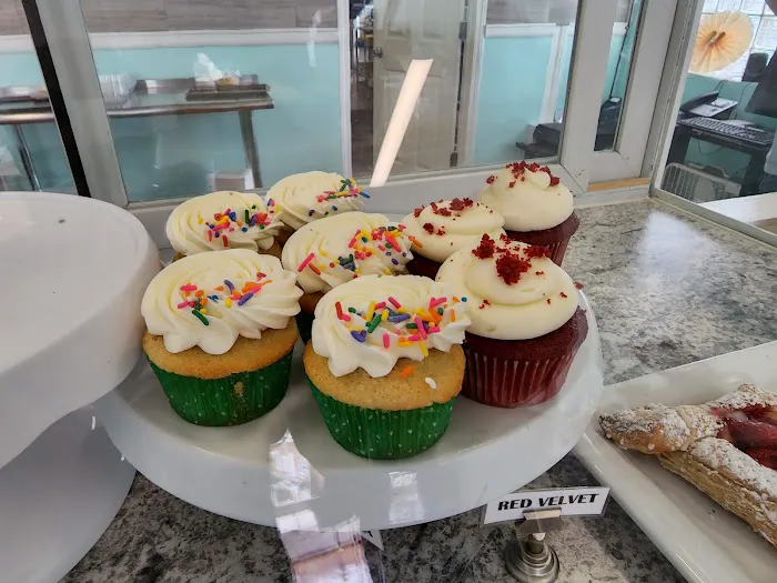 Piggypies Bakeshop Picture 8