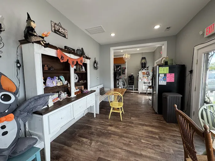 Kool Kakes Bakery & Cafe Picture 3