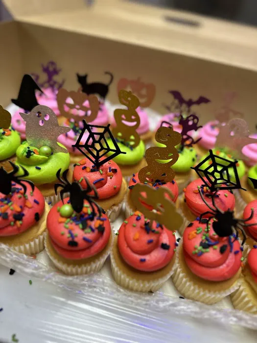 CJ's Cakes & Catering Picture 7
