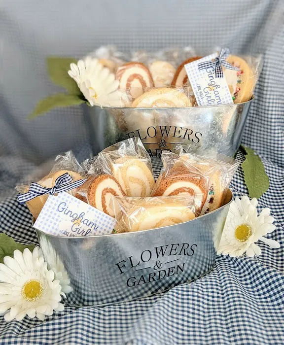 Gingham Girl Cake Rolls & Creations Picture 3