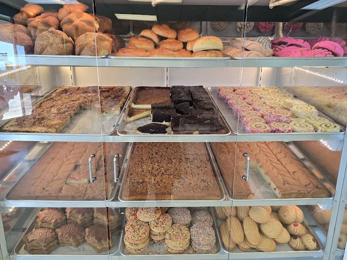 Panaderia Pariente Picture 4