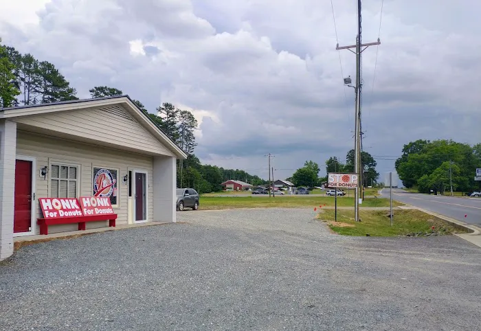 Red Donut Shop Denton Picture 3