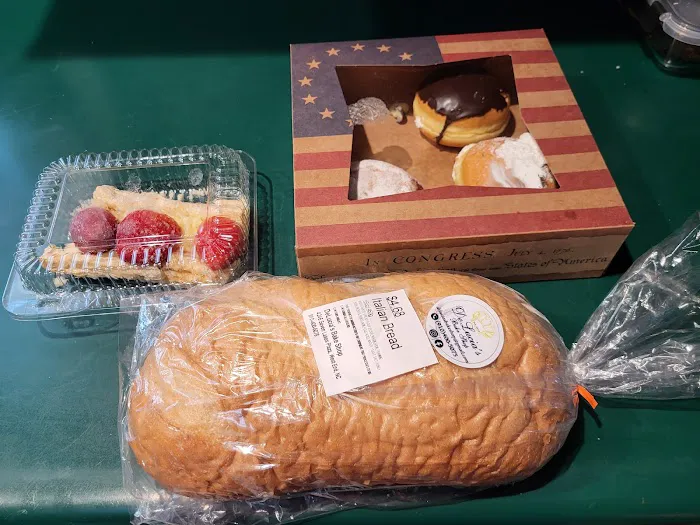 DeLucia's Bake Shop Picture 7