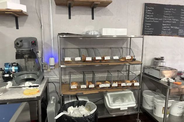 DeLucia's Bake Shop
