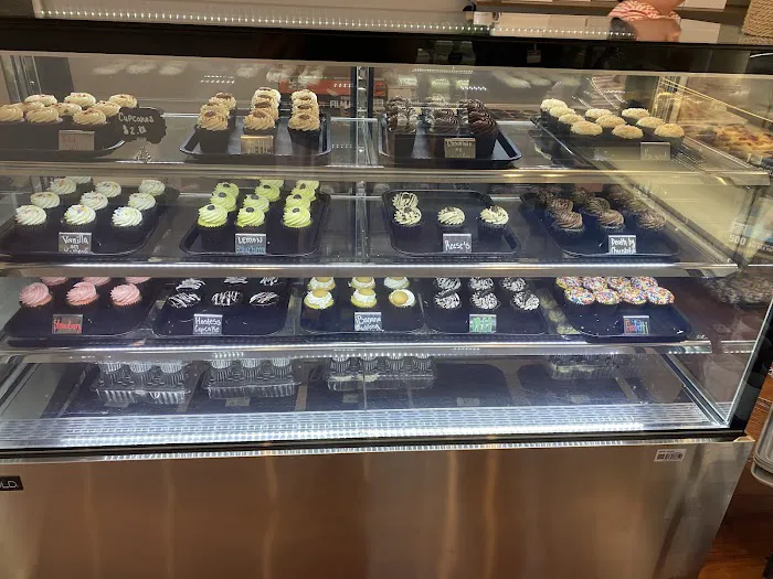 Sweet Tooth Picture 6